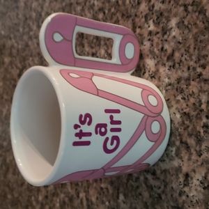 It's a girl coffe mug perfect gift for a gorl mom to be.